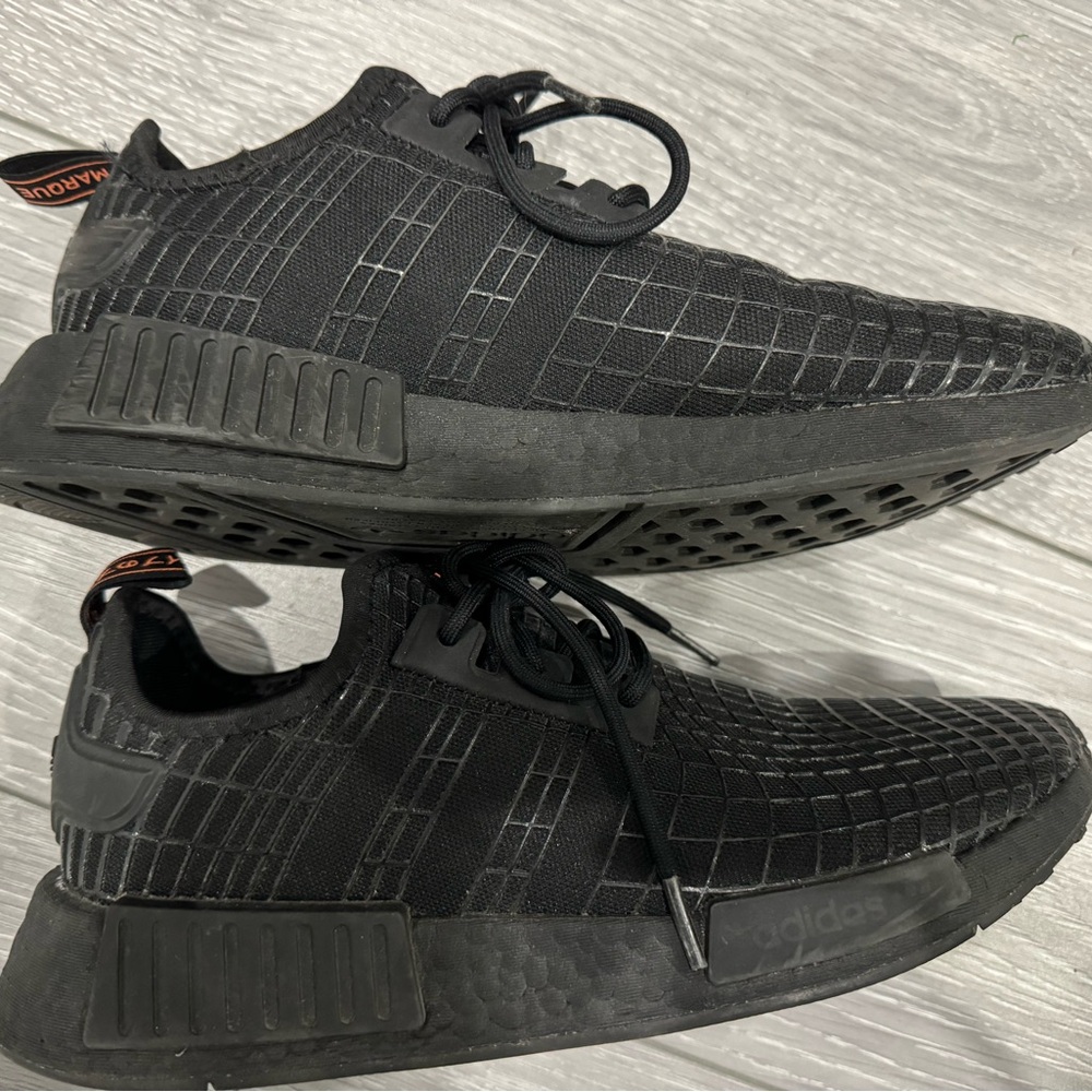 NMD R1 - Picture 5 of 8